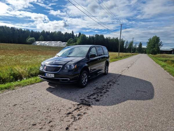 Chrysler Town Country Porvoo - valokuva 4