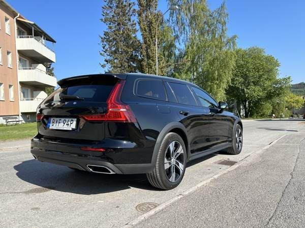 Volvo V60 Cross Country Tornio - valokuva 7