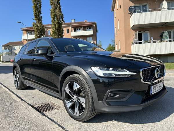 Volvo V60 Cross Country Tornio - valokuva 6