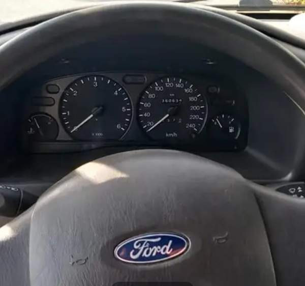 Ford Transit Helsinki - изображение 2