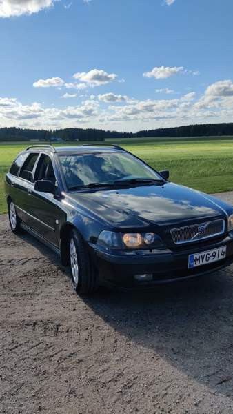 Volvo V40 Sarov - valokuva 1