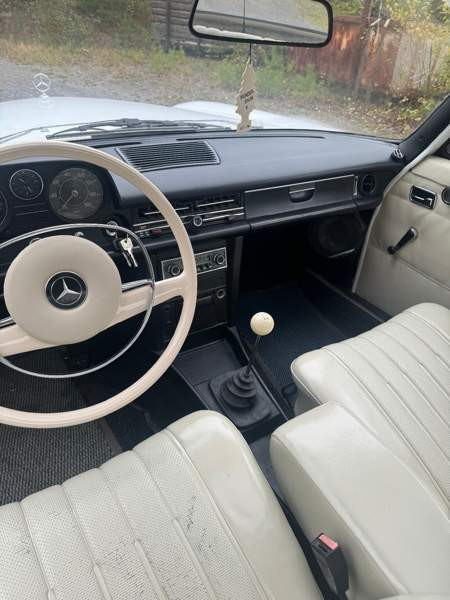 Mercedes-Benz 115 Коккола - изображение 7