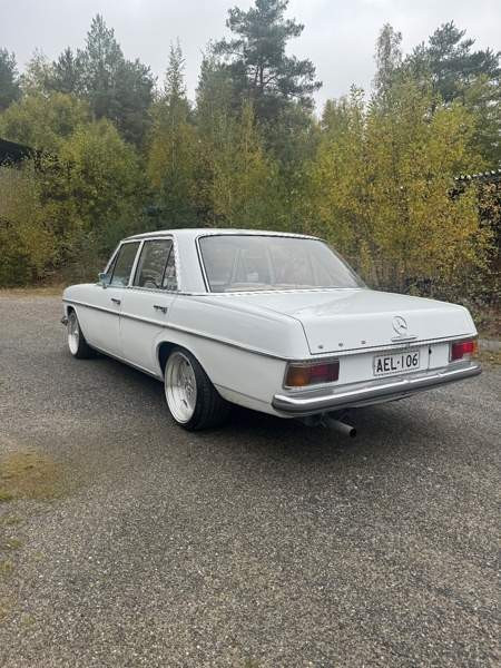 Mercedes-Benz 115 Коккола - изображение 4