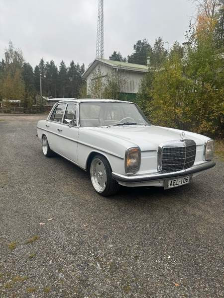 Mercedes-Benz 115 Коккола - изображение 2