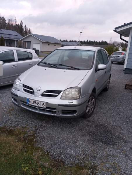 Nissan Almera Tino Nokia - valokuva 1