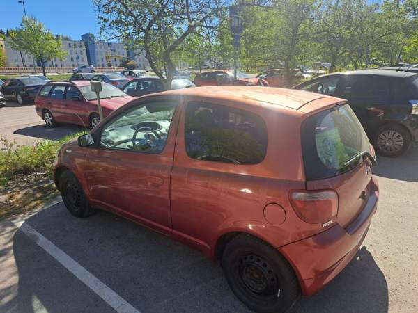 Toyota Yaris Эспоо - изображение 3