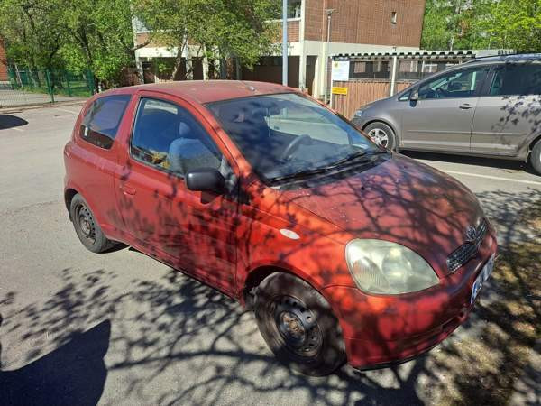 Toyota Yaris Эспоо - изображение 1
