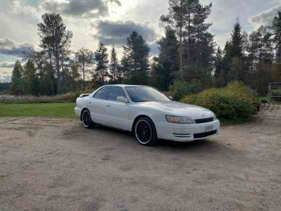 Lexus ES300 Posio