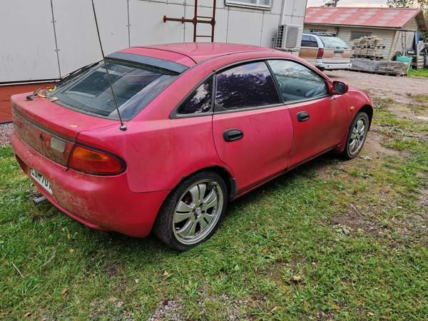 Mazda 323F Hamina – foto 3