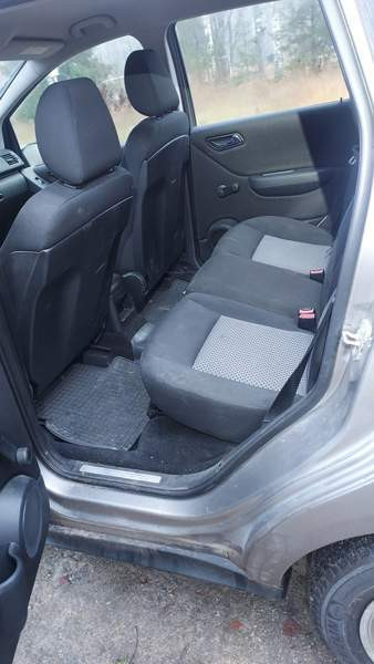 Mercedes-Benz 180 Луга - изображение 8