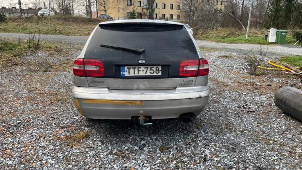 Volvo V40 Macau - valokuva 3