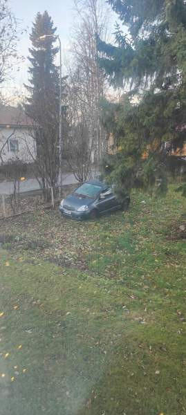 Toyota Yaris Kemin - valokuva 1