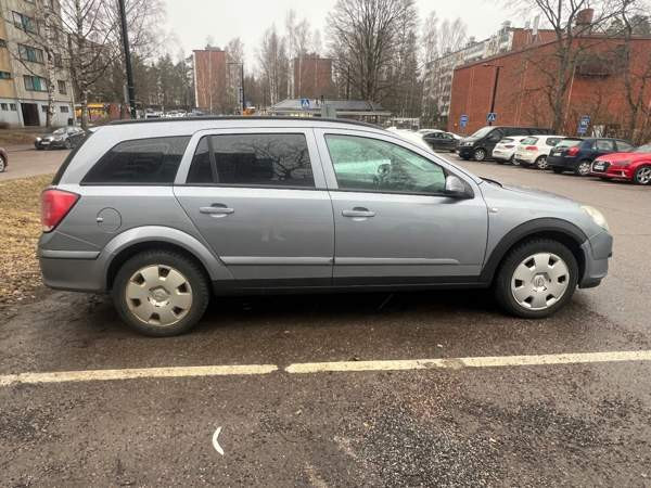 Opel Astra Вантаа - изображение 2