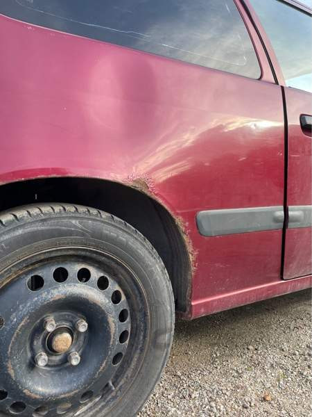 Toyota Starlet Sarov - valokuva 7