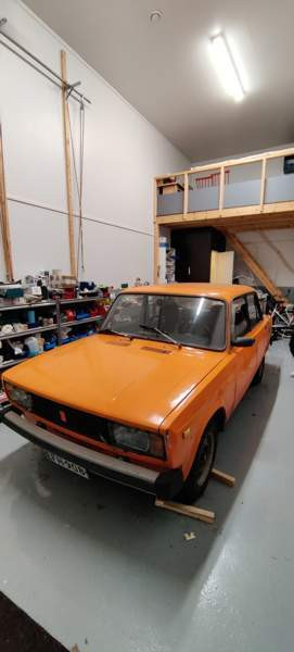 Lada 2105 Oulu - valokuva 1