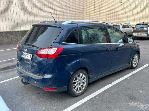Ford C-MAX Grand Helsinki - изображение 5