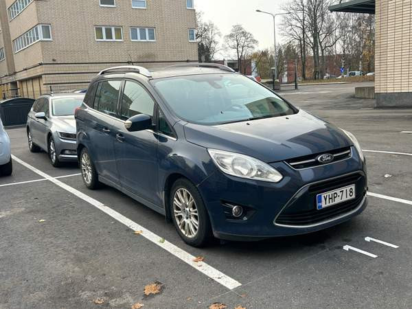 Ford C-MAX Grand Helsinki - изображение 2