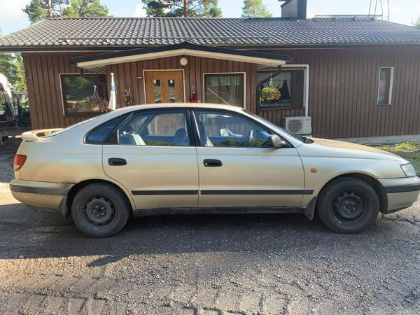 Toyota Carina Nokia – foto 4