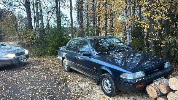 Toyota Carina II Oulu - valokuva 2