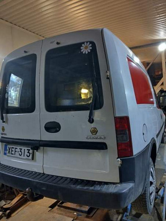 Opel Combo Joensuu - valokuva 2