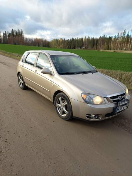 Kia Cerato Nurmijärvi - valokuva 1