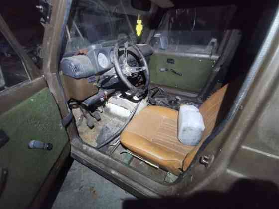 Suzuki SJ410 Pertunmaa