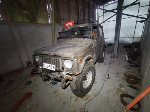 Suzuki SJ410 Pertunmaa - изображение 2