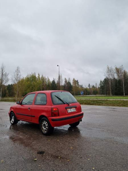 Nissan Micra Ugleural'skiy - valokuva 2