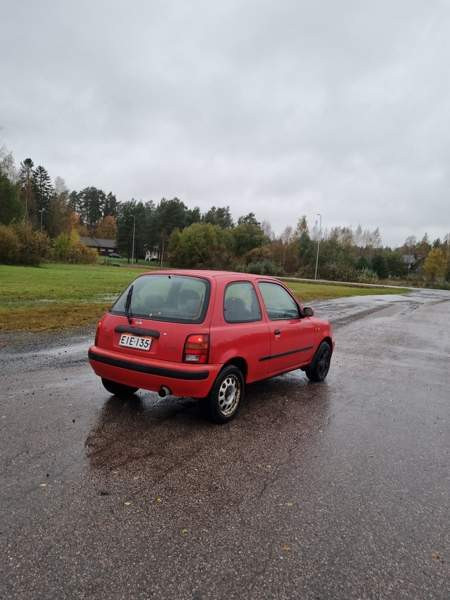 Nissan Micra Ugleural'skiy - valokuva 3