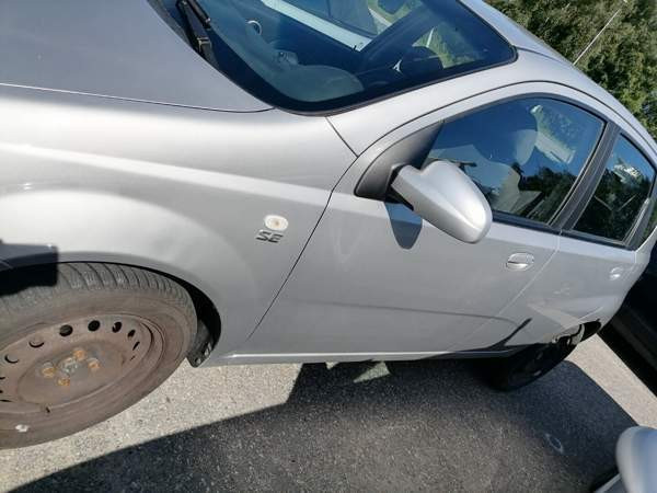 Chevrolet Kalos Торнио - изображение 4