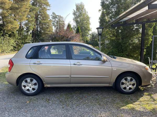 Kia Cerato Turtkul - valokuva 2