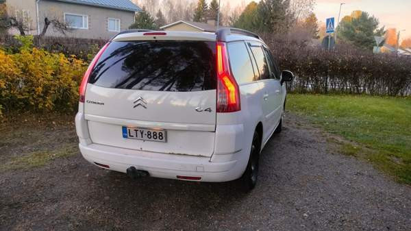 Citroen Grand C4 Picasso Рийхимяки - изображение 3