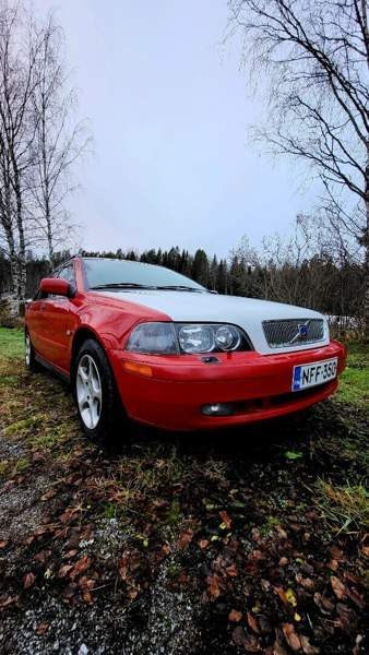 Volvo V40 Nokia - valokuva 1