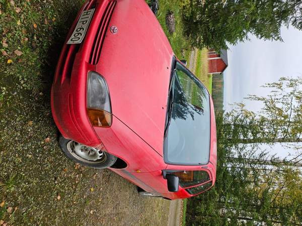 Toyota Starlet Vieremä - valokuva 2
