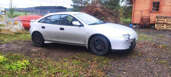 Mazda 323F Tammela - valokuva 2