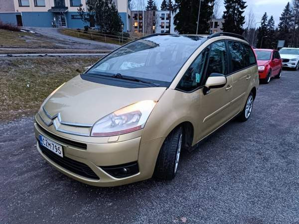 Citroen Grand C4 Picasso Glebychevo - valokuva 2