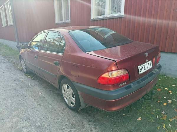 Toyota Avensis Jakobstad - valokuva 5