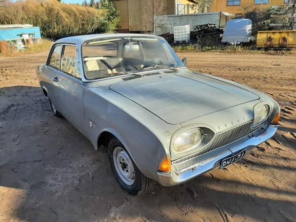 Ford 17 M Glebychevo - valokuva 2