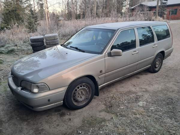 Volvo V70 Konnevesi - valokuva 1