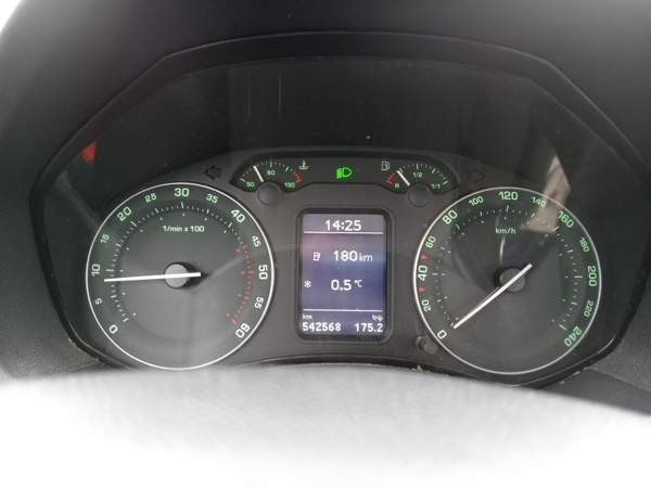 Skoda Octavia Sulkava - valokuva 8