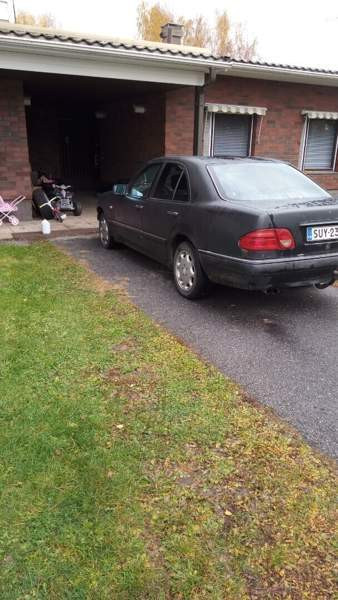 Mercedes-Benz 320 Kihniö - изображение 3