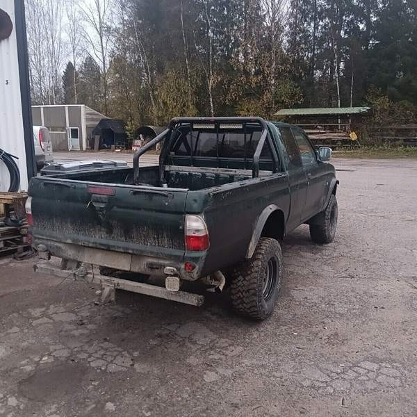 Mitsubishi L200 Siikalatva - valokuva 3