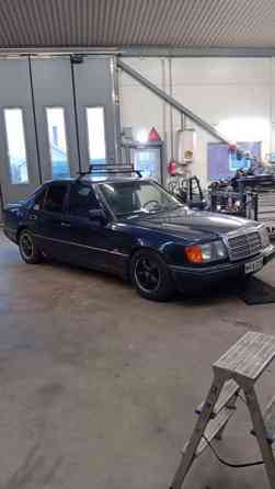 Mercedes-Benz 300 Perho