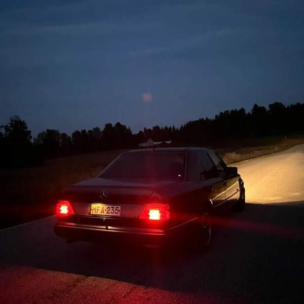 Mercedes-Benz 300 Perho - изображение 7