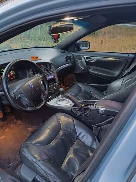 Volvo V70 Multia - valokuva 2