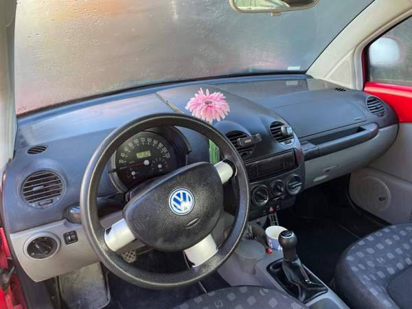 Volkswagen New Beetle Vantaa - valokuva 8