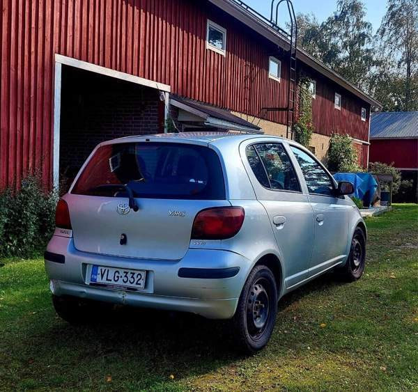 Toyota Yaris Helsinki - photo 4