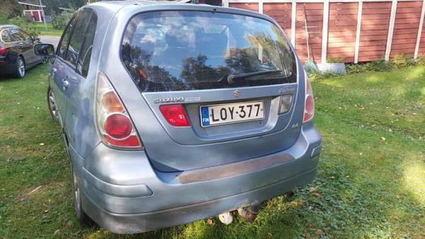 Suzuki Liana Rantasalmi - valokuva 7