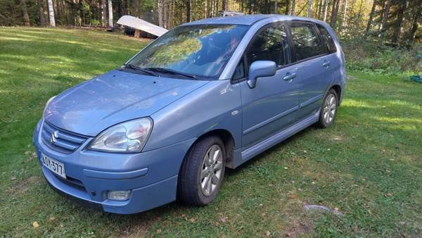 Suzuki Liana Rantasalmi - valokuva 1