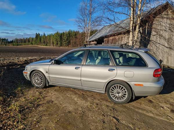 Volvo V40 Лаппенранта - изображение 1